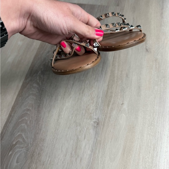 Steve Madden Brown Flat Sandals with Studded Straps - Picture 2 of 5